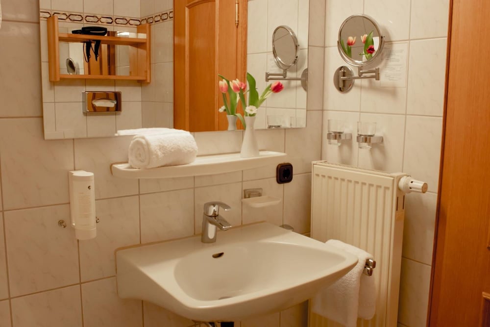 Фото Berg- und Aktivhotel Edelsberg