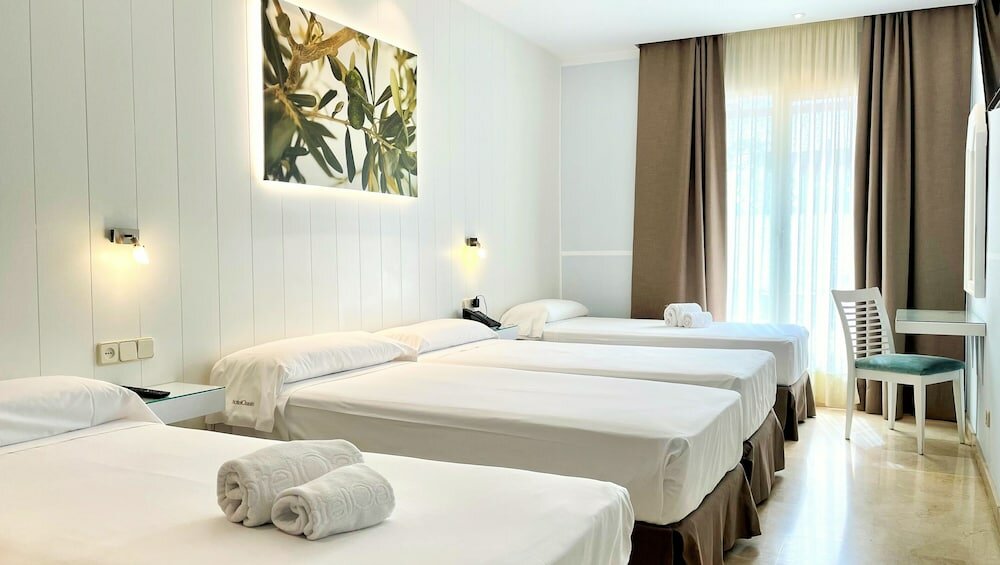 Фото Oasis Cordoba Hotel