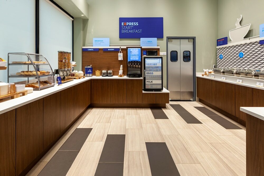 Фото Holiday Inn Express Nyc Brooklyn - Sunset Park