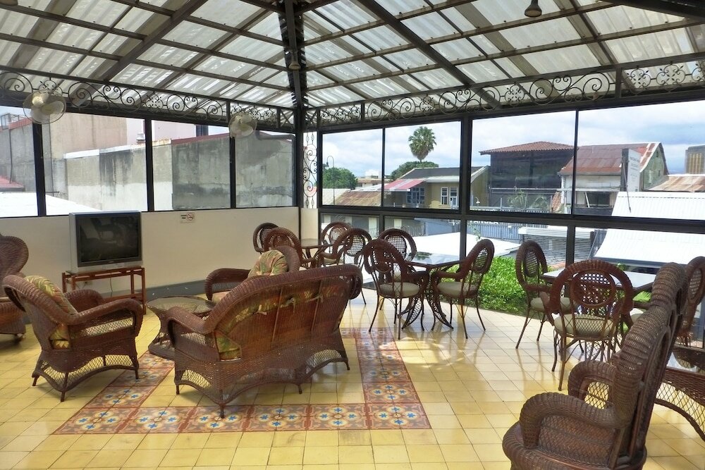 Фото Santo Tomas Hotel