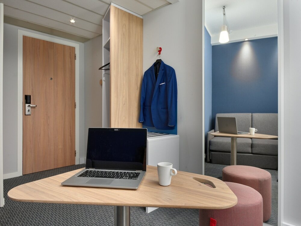 Фото 123800312978