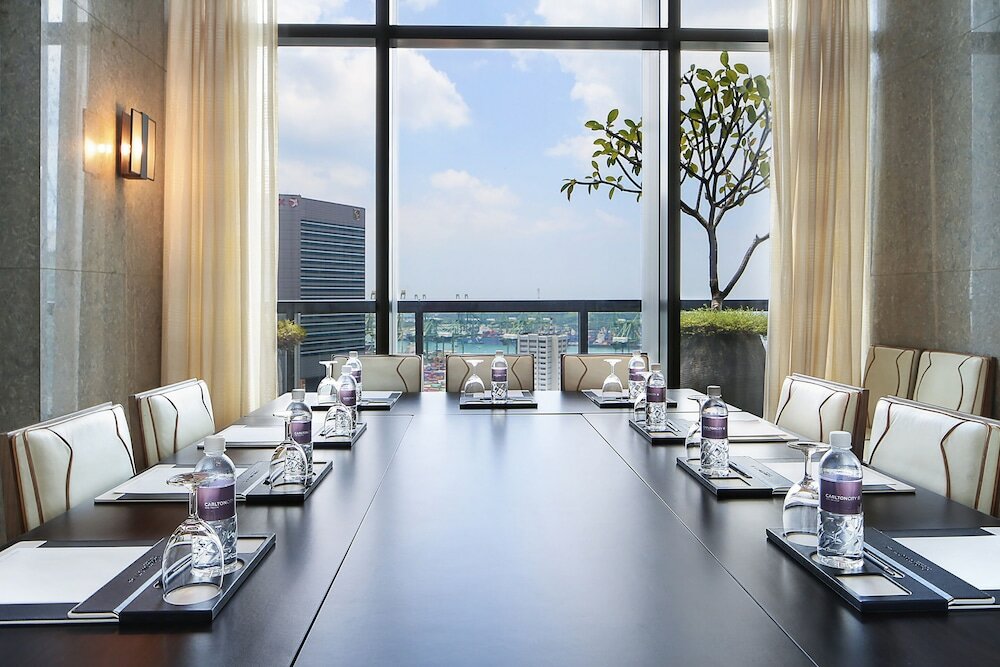 Фото Carlton City Hotel Singapore