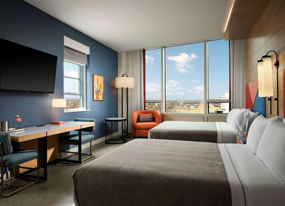 Фото Canopy by Hilton New Orleans Downtown