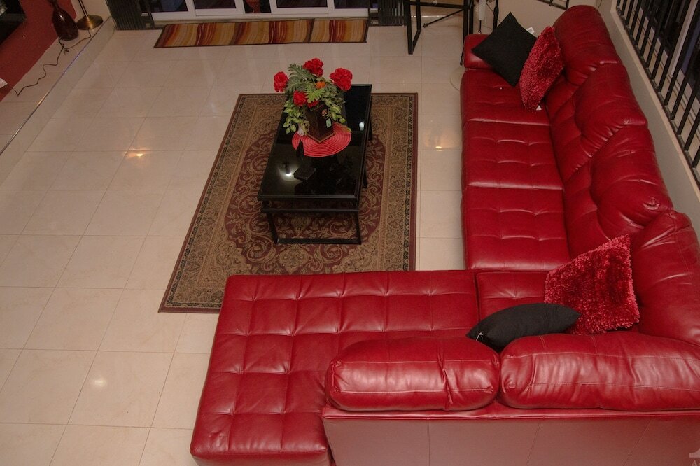 Фото Appiah's Royal Suites