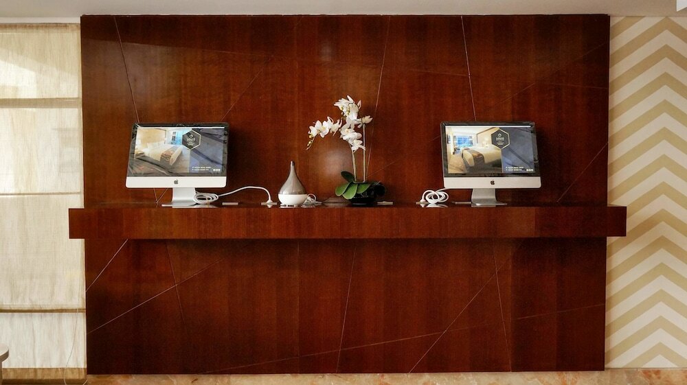 Фото Louis Kienne Hotel Pandanaran