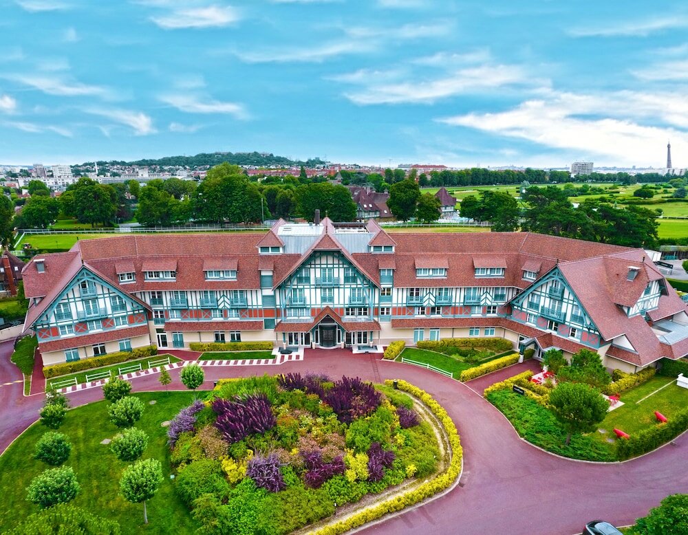 Фото Renaissance Paris Hippodrome De St. Cloud Hotel