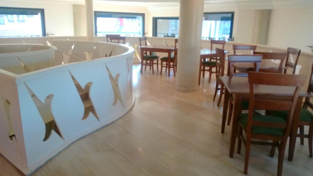 Фото Hotel Nueva Plaza