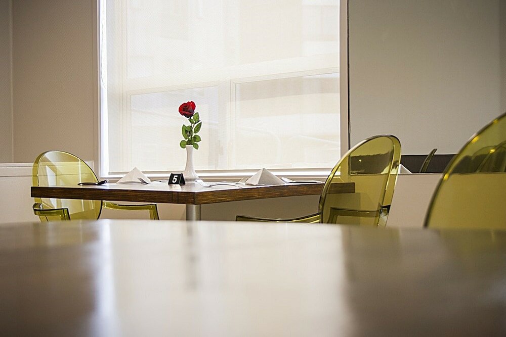 Фото Ascotia off Queen