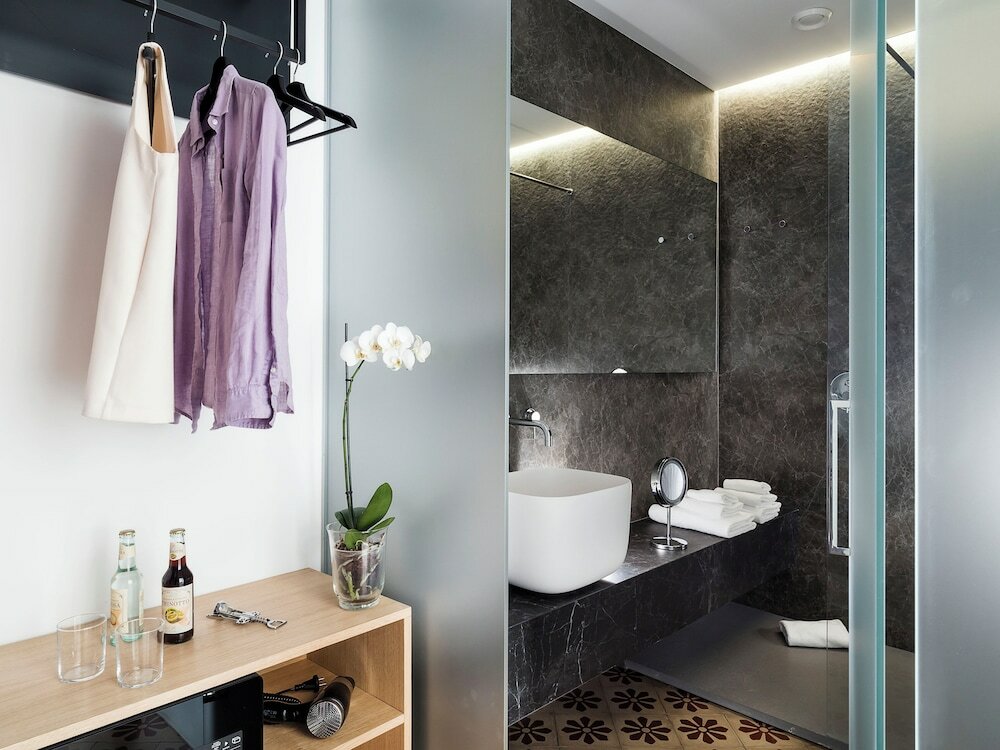 Фото Habitat Luxury Suites Accommodation