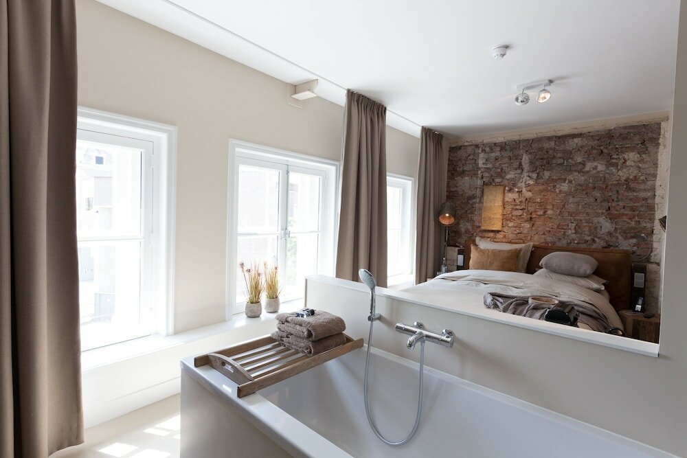 Фото Mother Goose Hotel