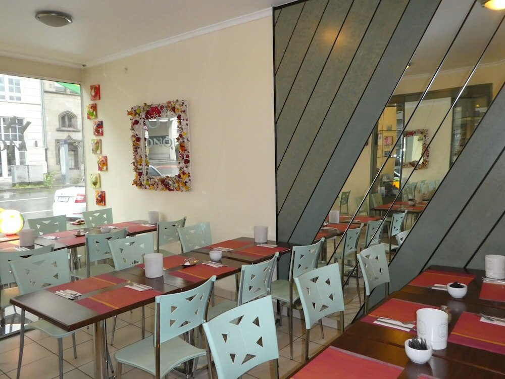 Фото Monopol Hotel