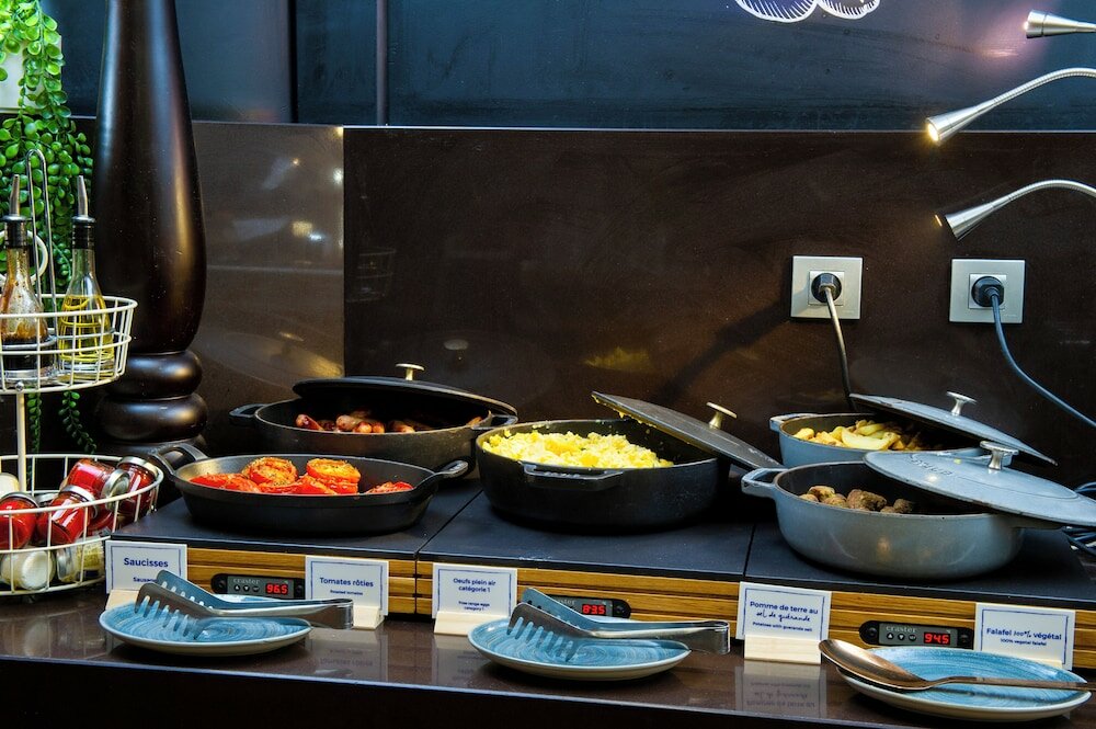 Фото Novotel Lyon Centre Confluence Bord de Saone