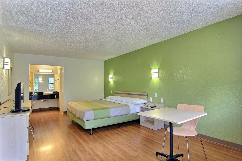 Фото Motel 6 Austin, Tx - Central Downtown Ut