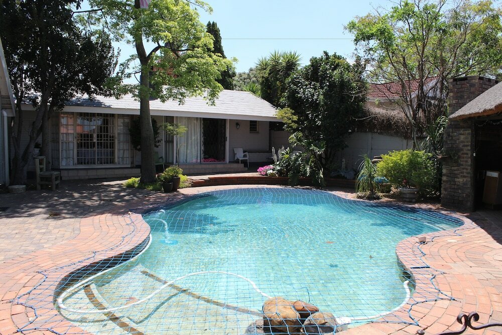 Фото 3Liebeloft Guest House