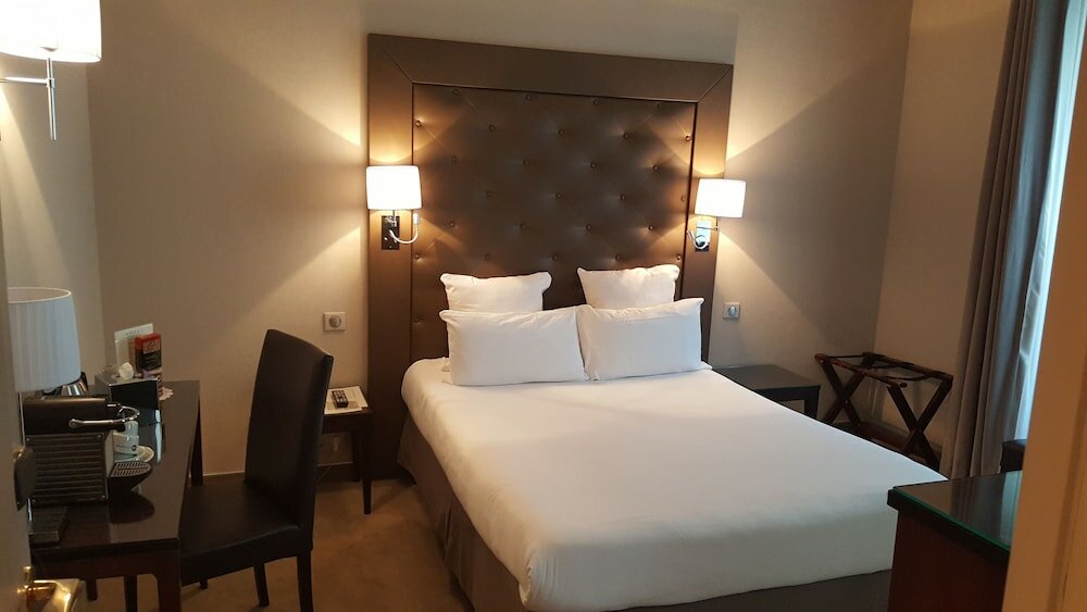 Фото Saint Cyr Etoile