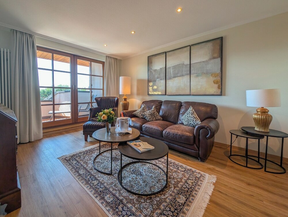 Фото Hotel Restaurant Vinothek Lamm