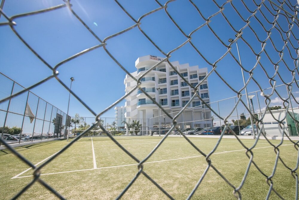 Фото Vassos Nissi Plage Hotel & SPA