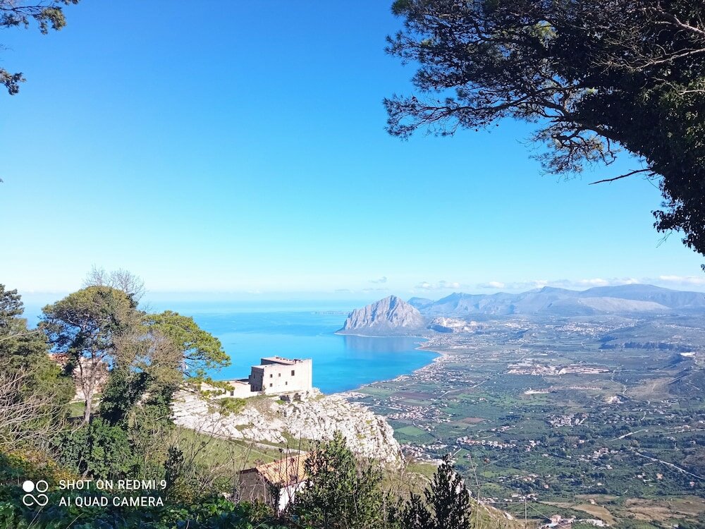 Фото Hotel Edelweiss