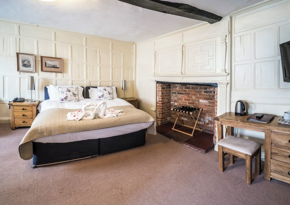 Фото The White Hart Hotel