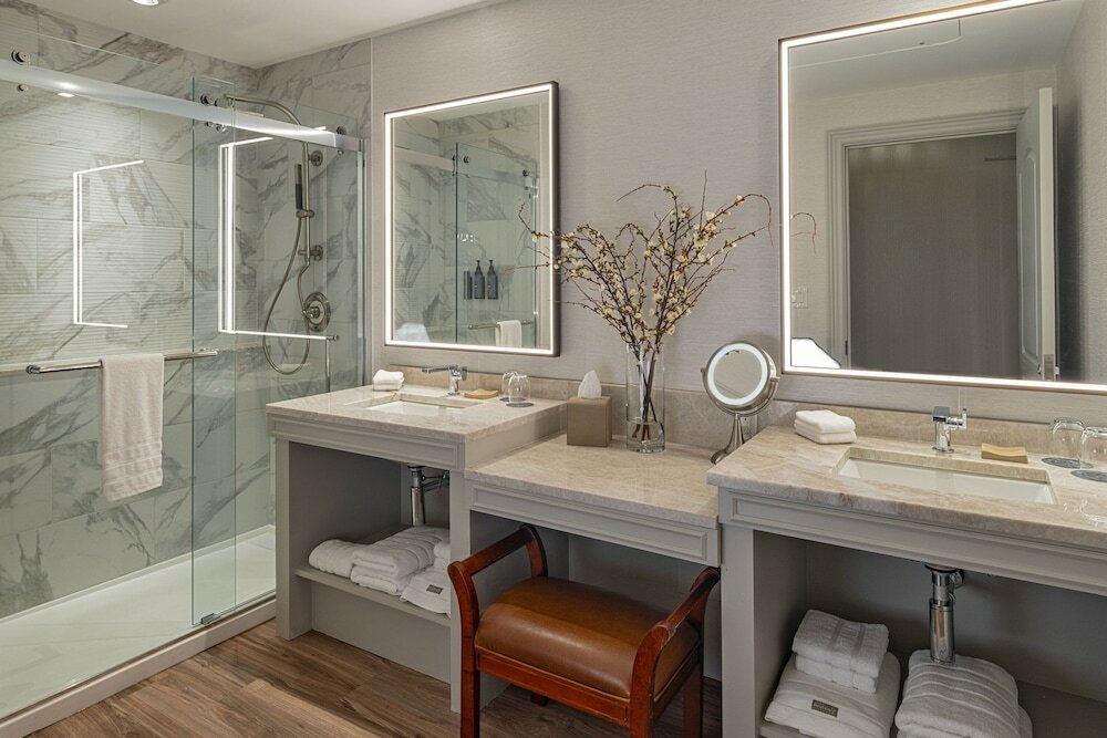 Фото The Westin Houston Downtown