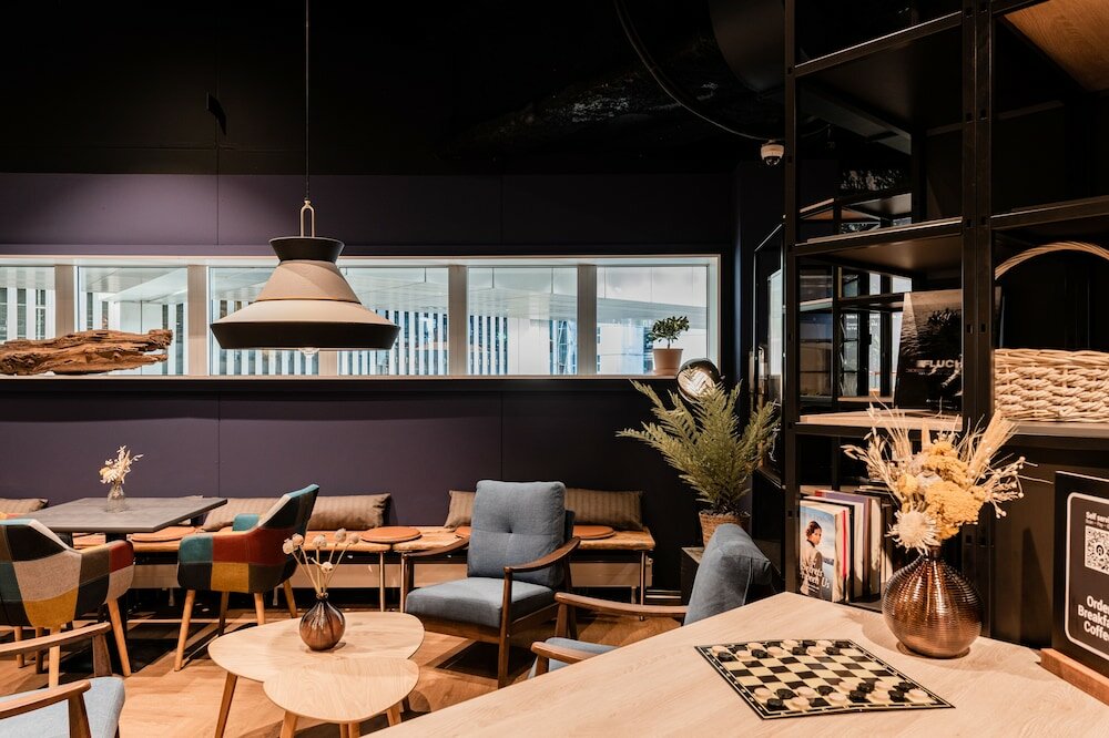 Фото Capsule Hotel - Alpine Garden Zurich Airport