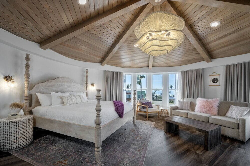 Фото Cardiff by the Sea Lodge