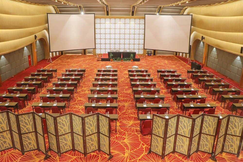 Фото Bigland Hotel Bogor