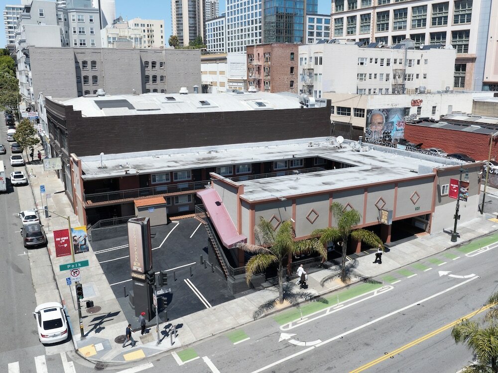 Фото Alexis Park Hotel