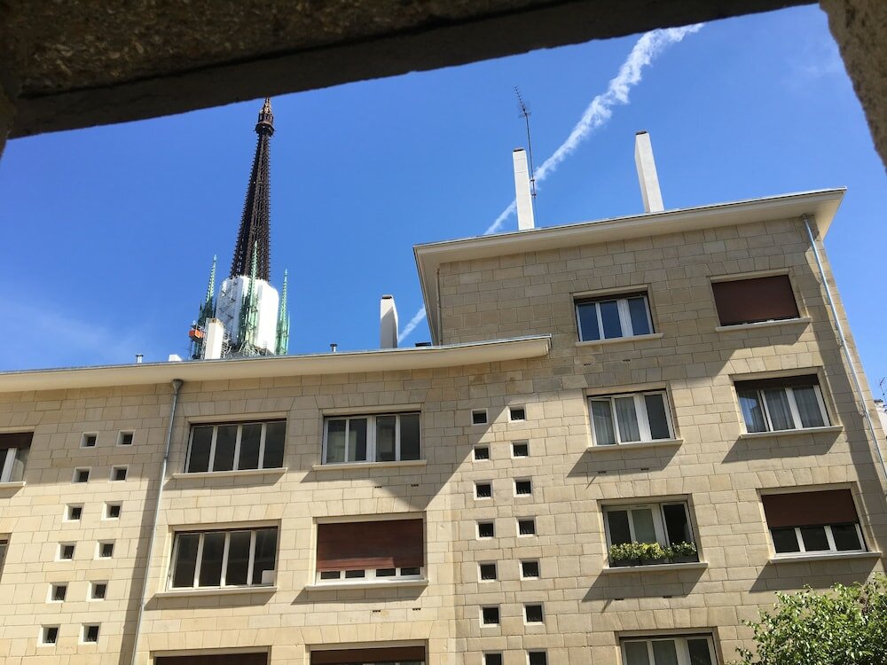 Фото Hôtel Vieille Tour Centre Rouen