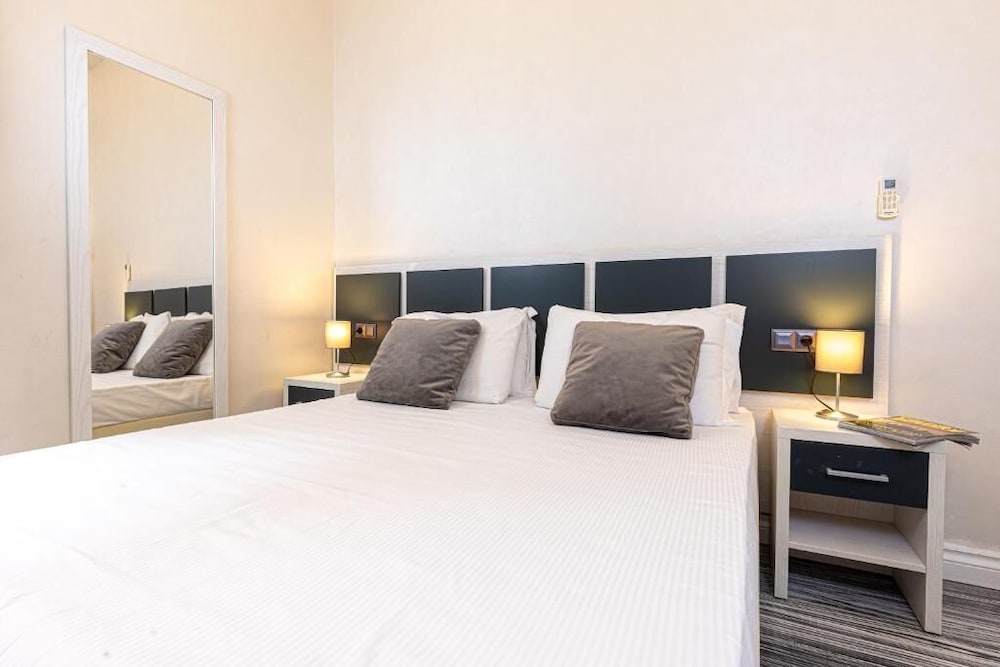 Фото Spagna Boutique Luxury Suites