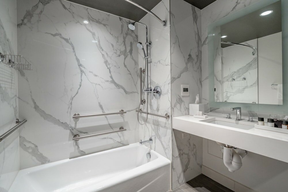 Фото The Hotel at Midtown