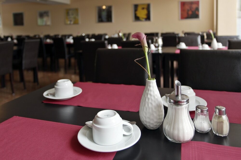 Фото Plaza Inn Hamburg Moorfleet