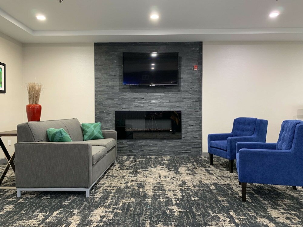 Фото Best Western Plus Olive Branch Hotel & Suites