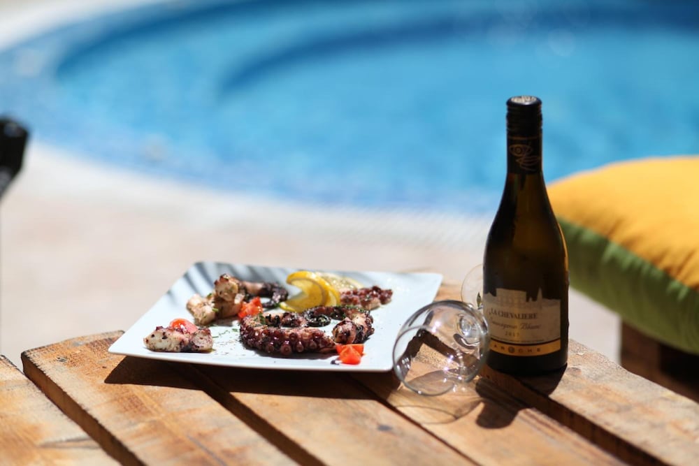 Фото Salena Beach