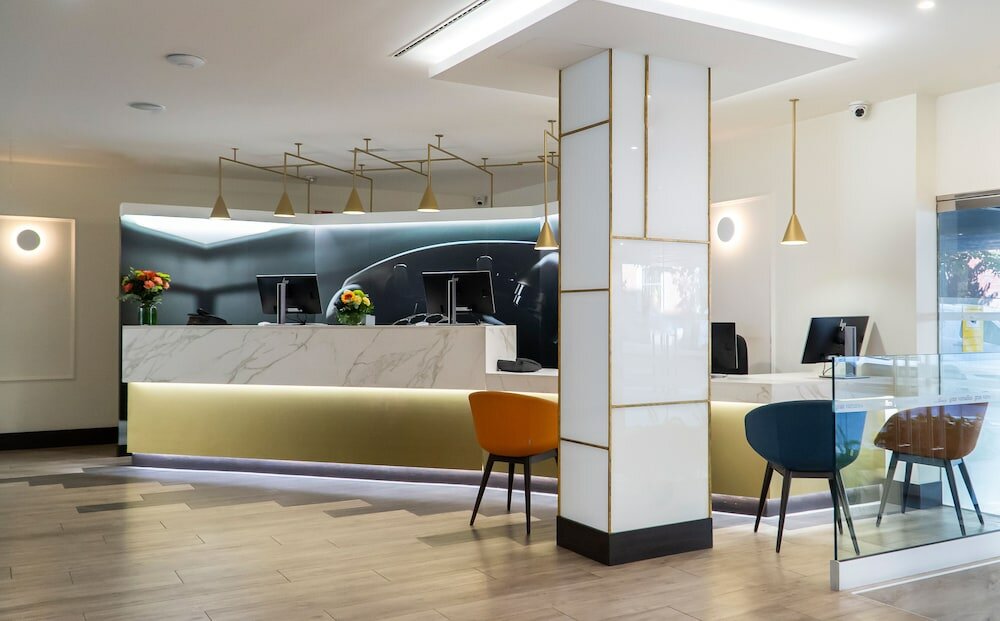 Фото Hotel Gran Versalles