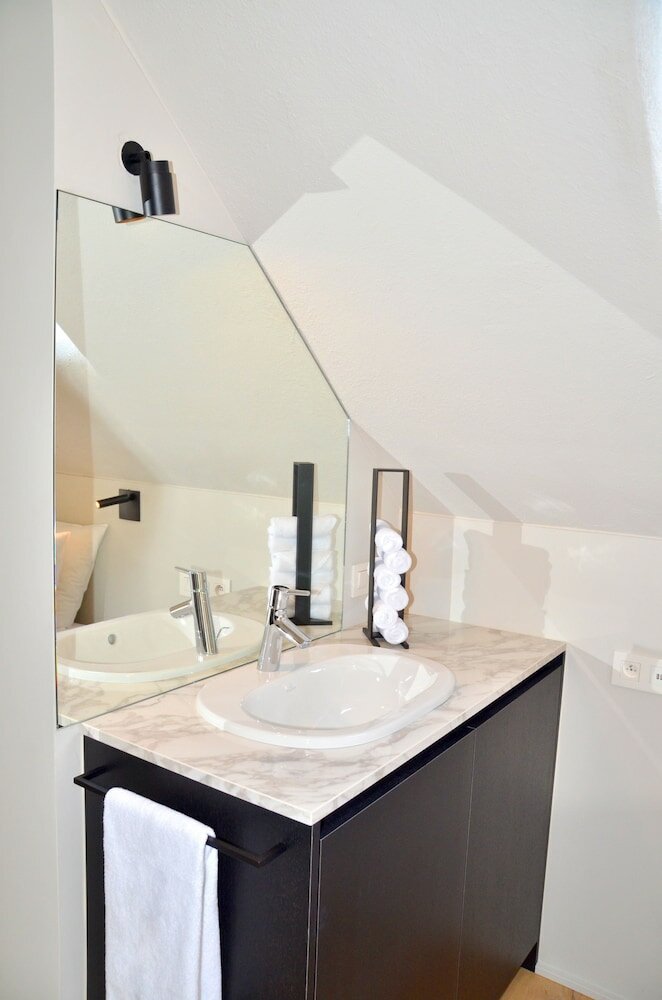 Фото The House of Edward