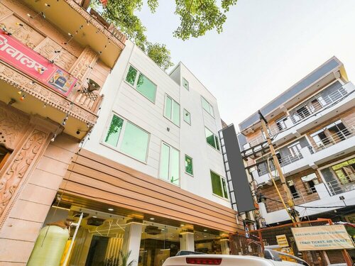 Гостиница Capital O 16131 Mohit Guest House в Дели
