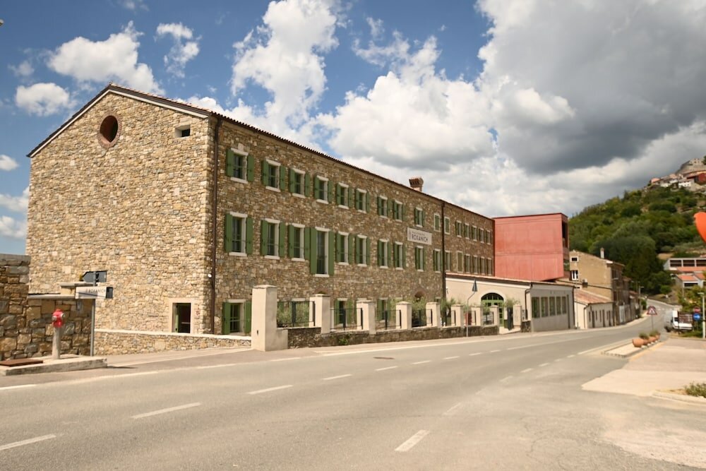 Фото Winery & Design hotel Roxanich