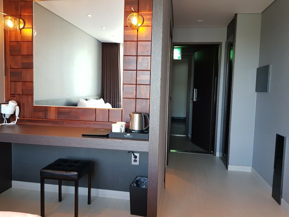 Фото Suntree Hotel