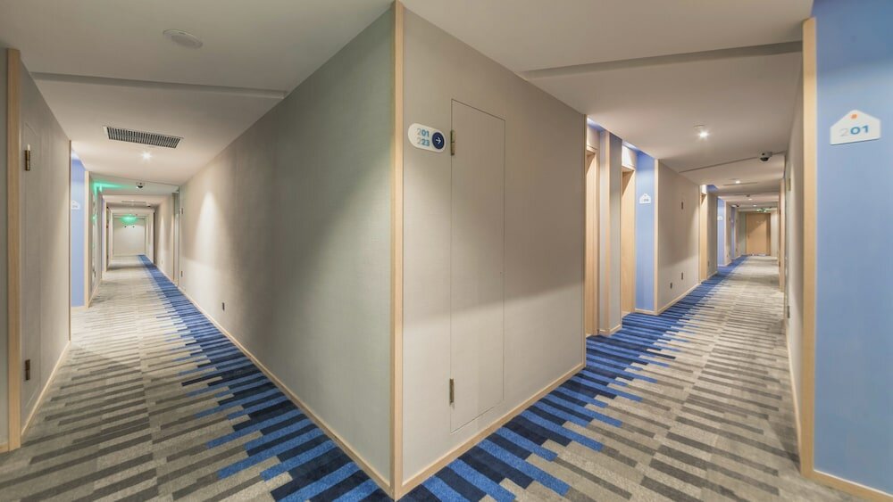 Фото Holiday Inn Express Shanghai Gubei