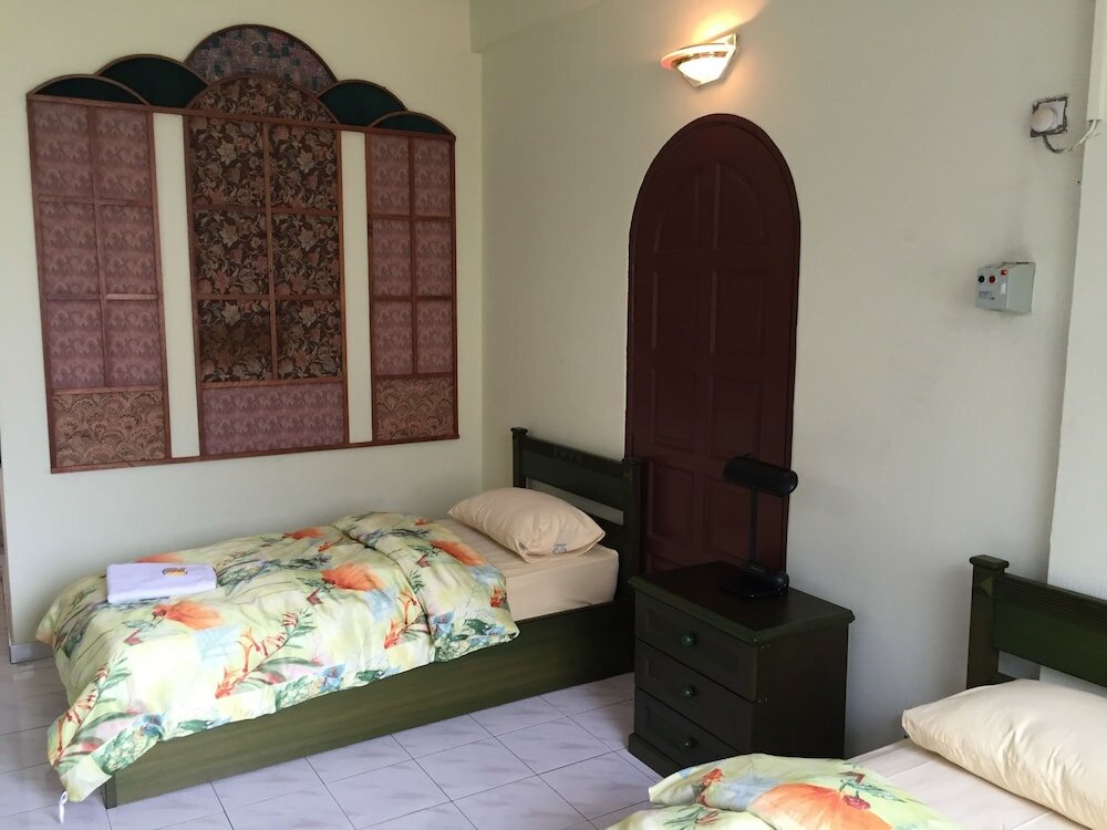 Фото International House