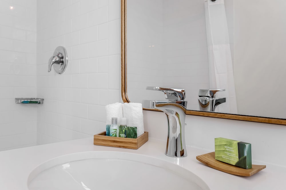 Фото Fisher Inn Resort & Marina