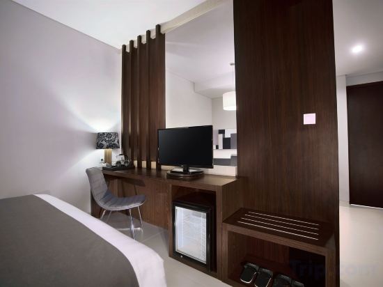 Фото Hotel Neo Denpasar