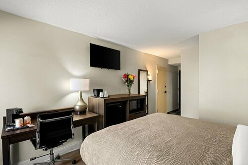 Гостиница Quality Inn & Suites North Little Rock в Норт Литтл Рок