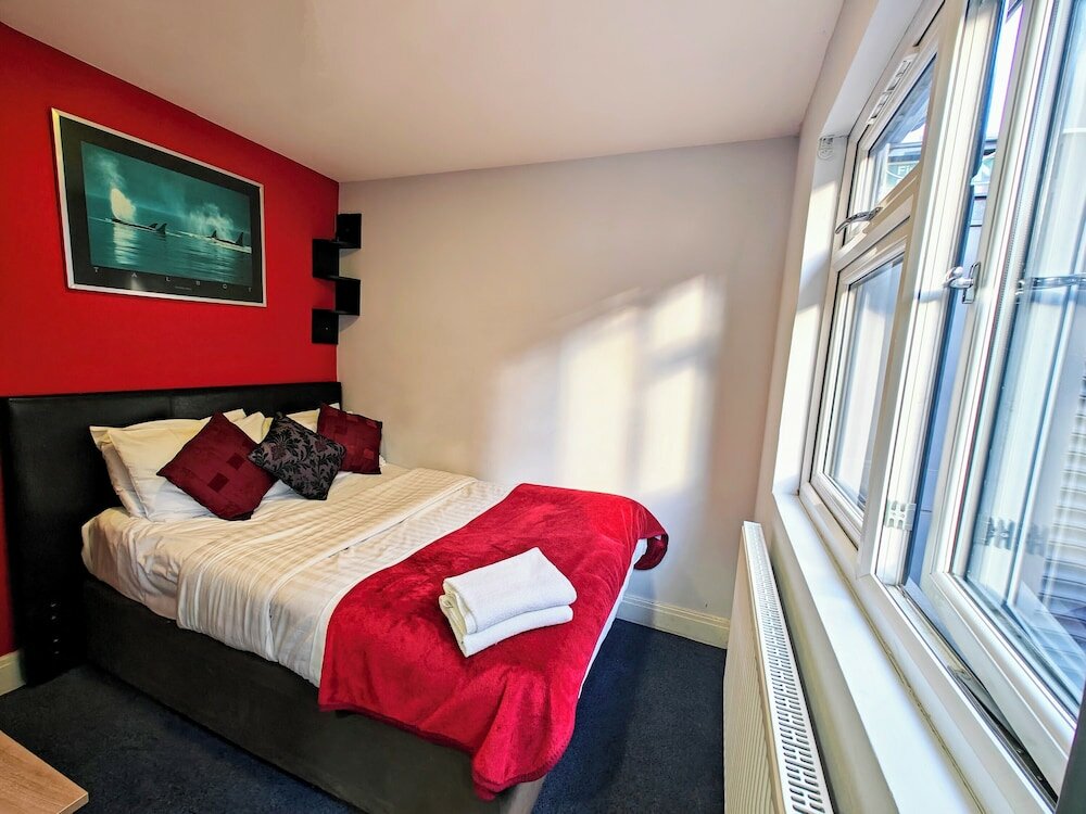 Фото Wellesley Hotel