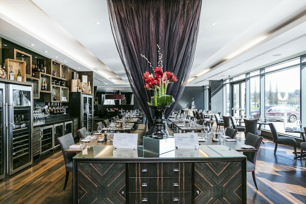 Фото Brooklands Hotel