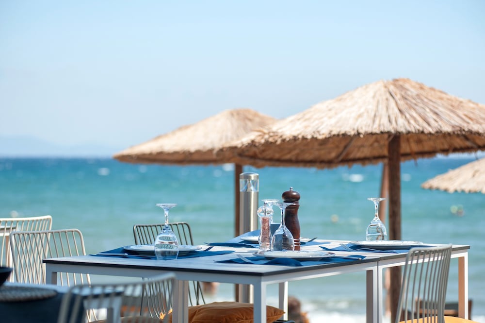 Фото Seasabelle Hotel near Athens Airport