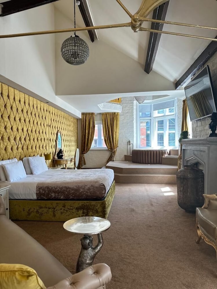 Фото отеля 2