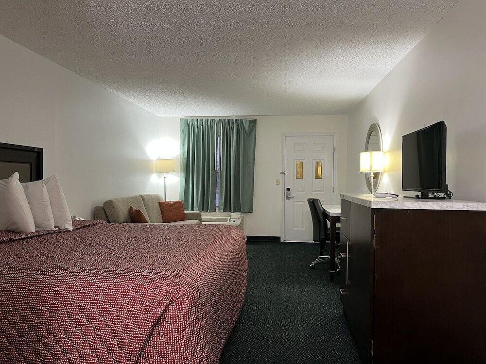 Фото Garden Inn & Suites