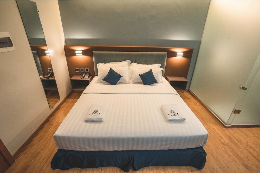 Фото Henia Hotel